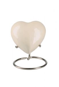 Mini urna cineraria cuore 'Elegance' bianca aspetto perlato (supporto compreso)